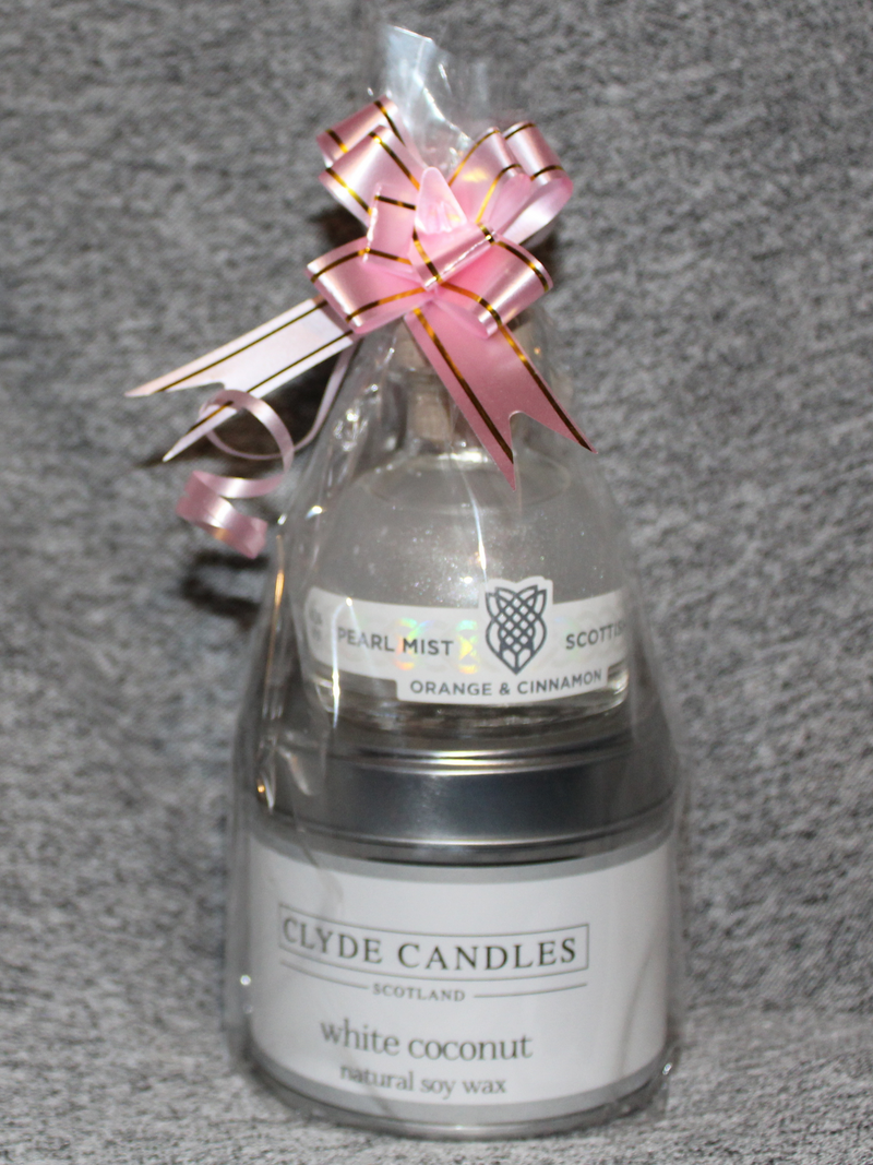 White Coconut Candle and Pearl Mist Gin Miniature Gift Bag